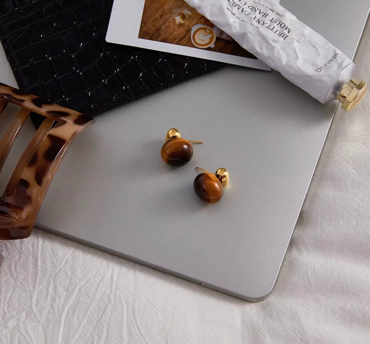 Tiger Eye Stud