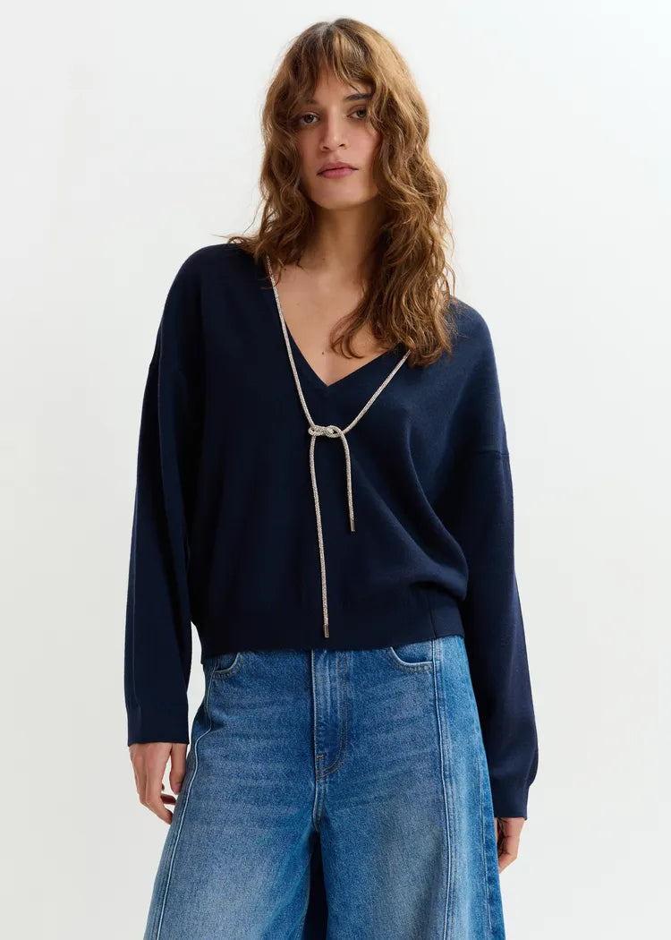 Jemini Pullover w/ Necklace